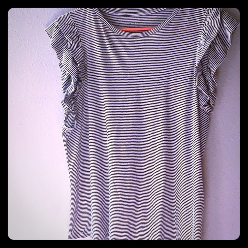 Ruffle short sleeve top
